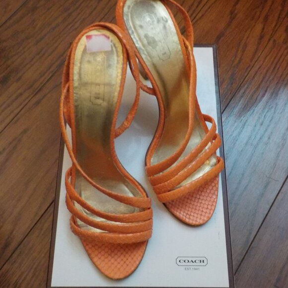 Like New Coach Sandals in Tangerine printed Python Leather SZ 8B - Picture 6 of 13